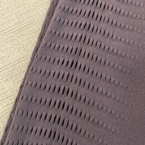 Fabletics High Waited Sculptknit Dot Leggings - Size Extra Small or Small - Picture 3 of 8